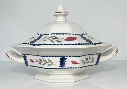Adams Lancaster Round Covered Vegetable Bowl 8 5/8"0
