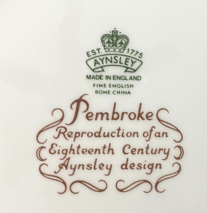 Aynsley Pembroke Biscuit Barrel and Lid 7 3/4"3