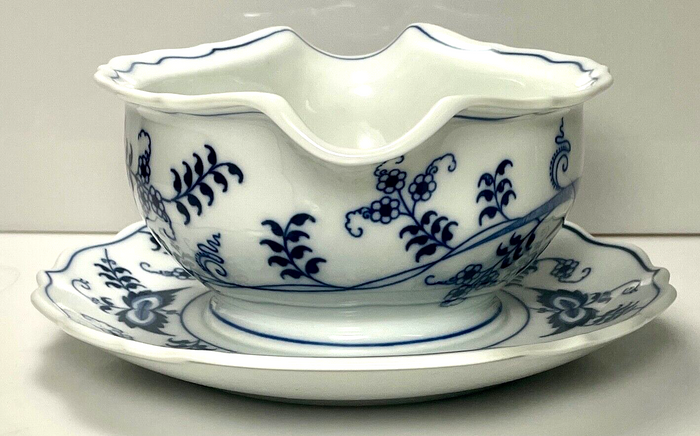 Blue Danube Blue Danube Round Gravy Boat Attached Underplate1