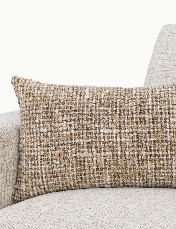 #color::ivory #style::lumbar
