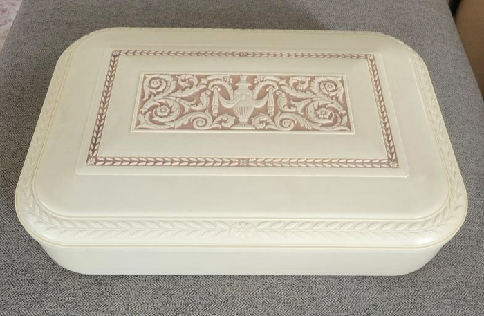 Cameo Chest of Distinction Flatware Box By The Marshall White Co0