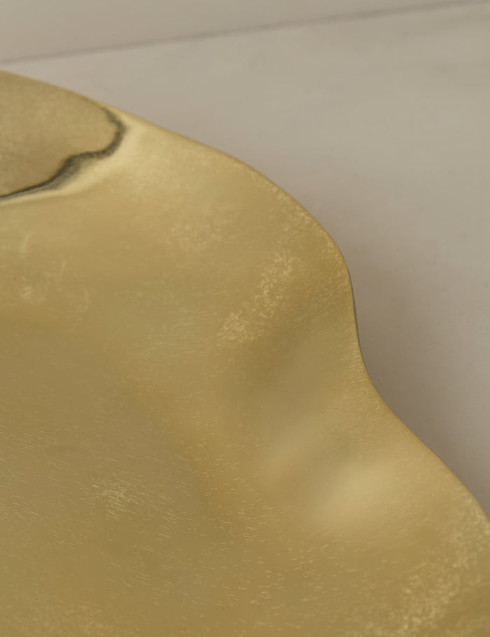 #color:gold