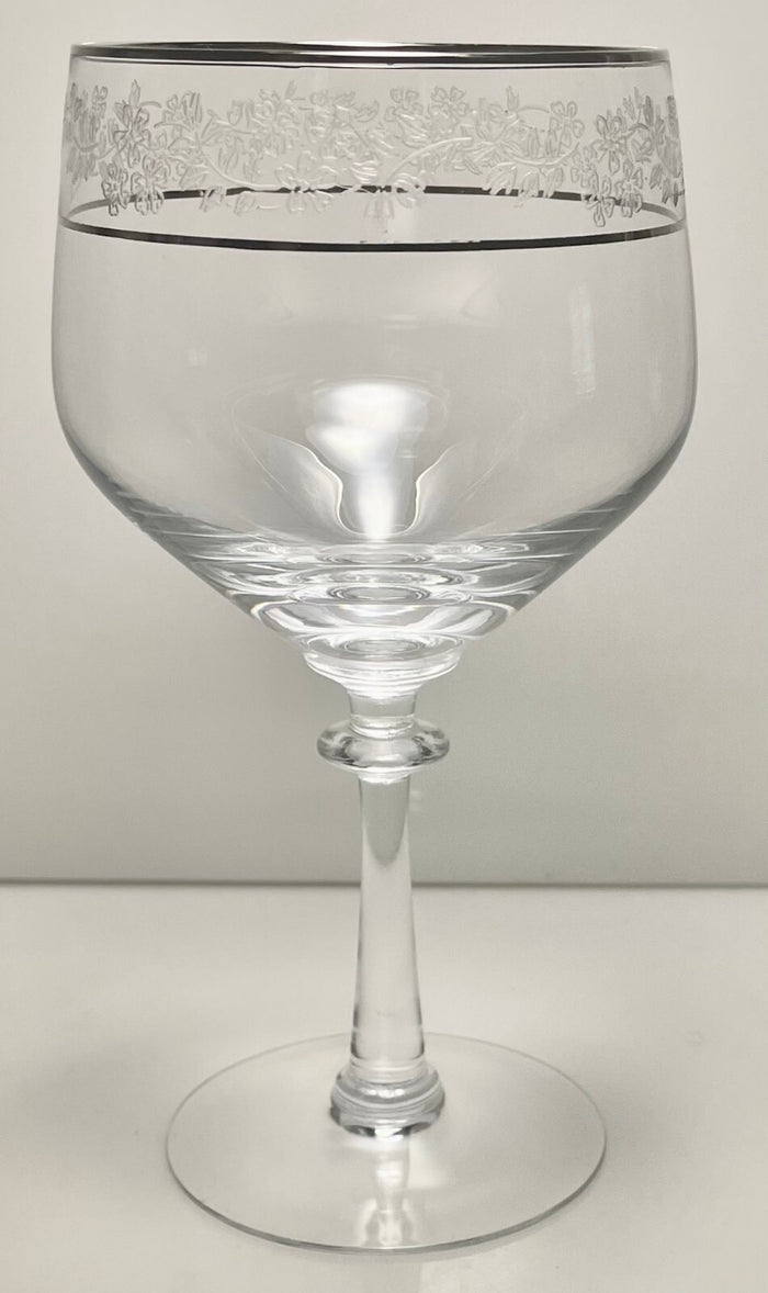 Fostoria Venise Water Goblet 7"1