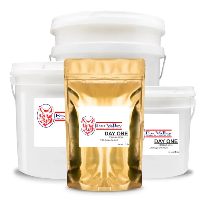 Image of all four sizes of Fox Valley 32/45 for Skunks. Including 1 lb, 3.5 lbs, 8 lbs, 20 lbs.