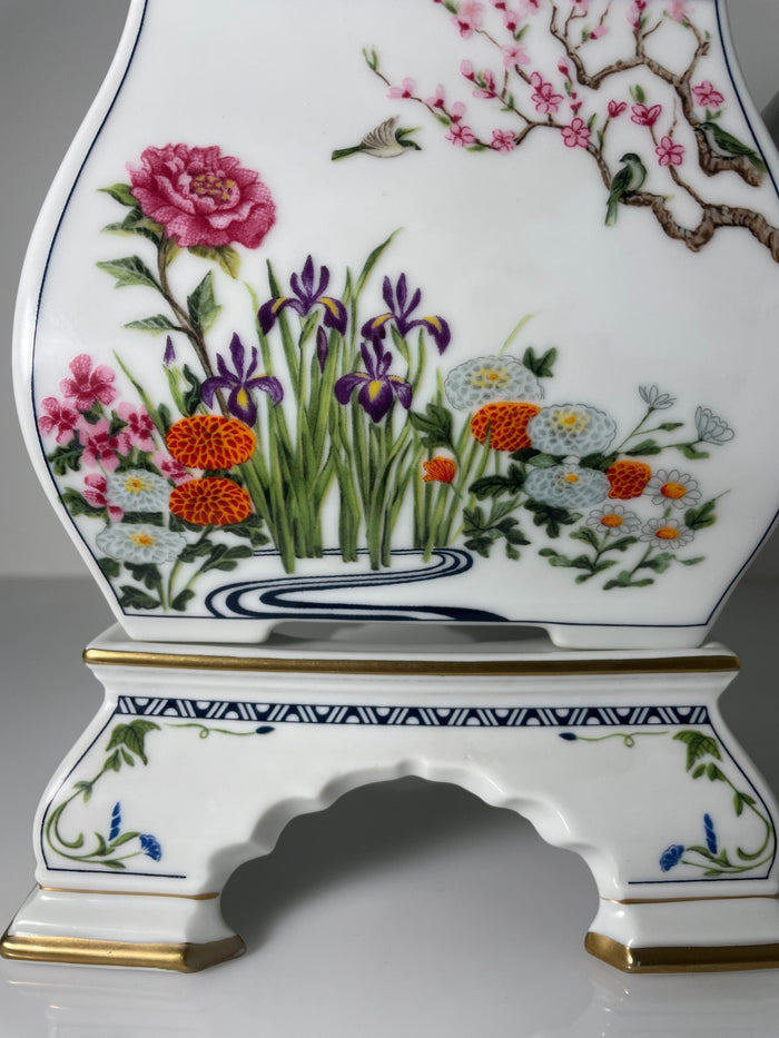 Franklin Mint Birds and Flowers of the Orient with Top Handle and Stand Tea Pot2