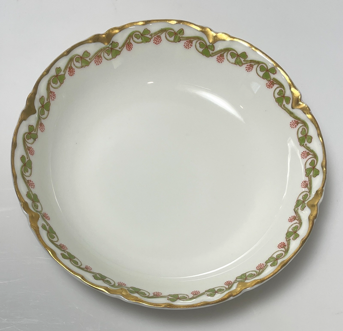 Haviland Clover Leaf Fruit Bowl 5 1/8"1