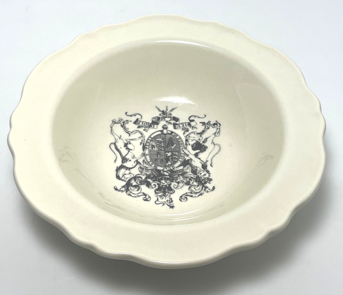 Homer Laughlin Kings Arms Tavern Williamsburg Rim Cereal Bowl 6 1/2"0