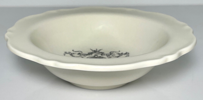 Homer Laughlin Kings Arms Tavern Williamsburg Rim Cereal Bowl 6 1/2"1