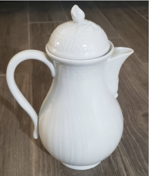 Hutschenreuther Dresden All White Coffee Pot 5 Cup1