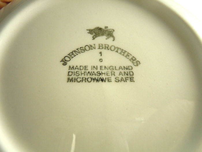Johnson Brothers Eternal Beau Coupe Cereal Bowl 6 7/8"2