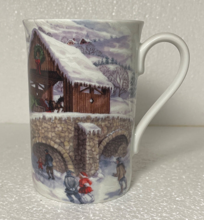 Lenox American Christmas Mug The Skating Pond 4 1/2"0