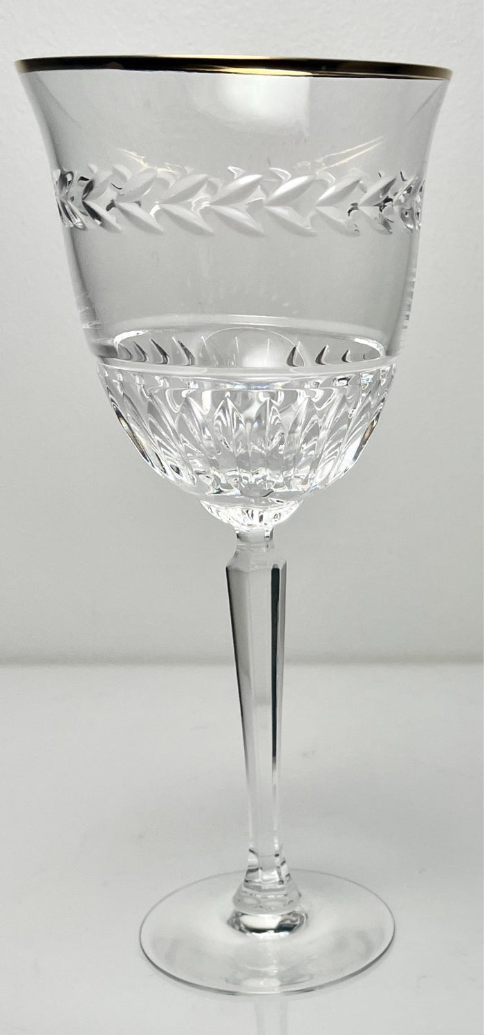 Lenox Classic Laurel Wine Glass 7 1/4"0