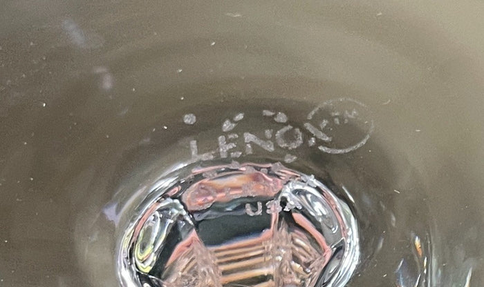 Lenox Classic Laurel Wine Glass 7 1/4"1