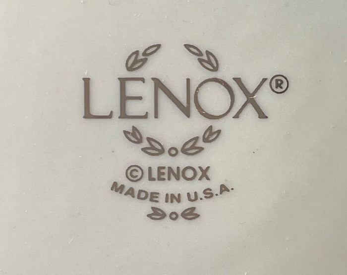 Lenox Holiday Canister Vase 4 3/4"2