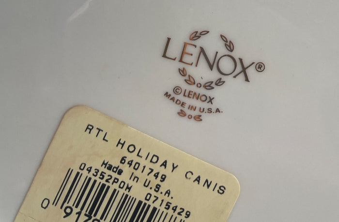 Lenox Holiday Canister Vase 7 1/8"2