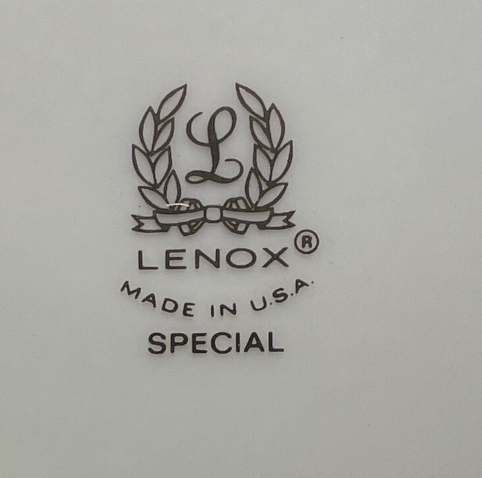 Lenox Special L5 Holiday Cup and Saucer Set1