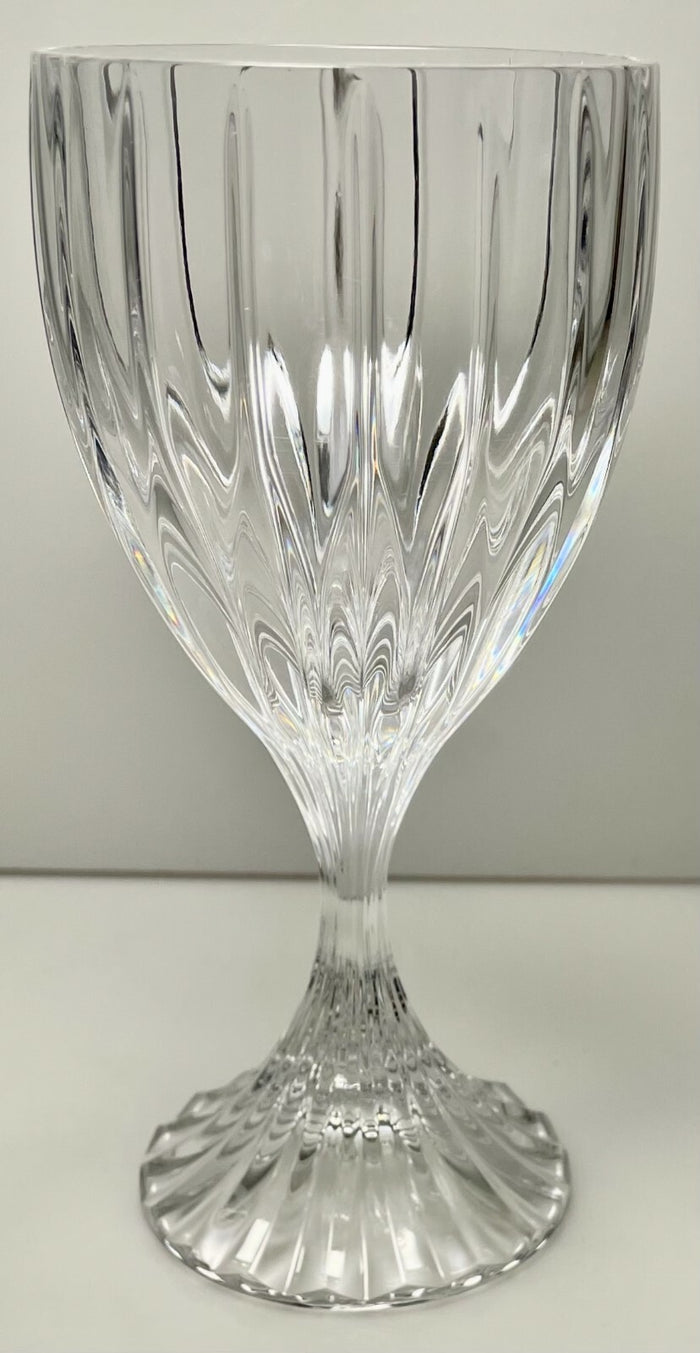 Mikasa Park Lane Wine Glass 8 Ounce 6 3/8"0