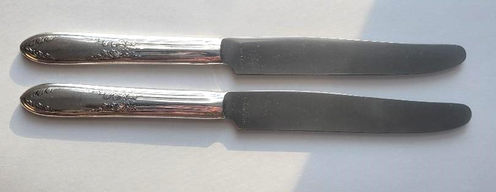National Silver King Edward Knife 9 1/8" Set of 2 Silverplate0