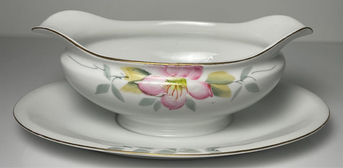 Noritake Azalea Gravy Boat with Attached Underplate3