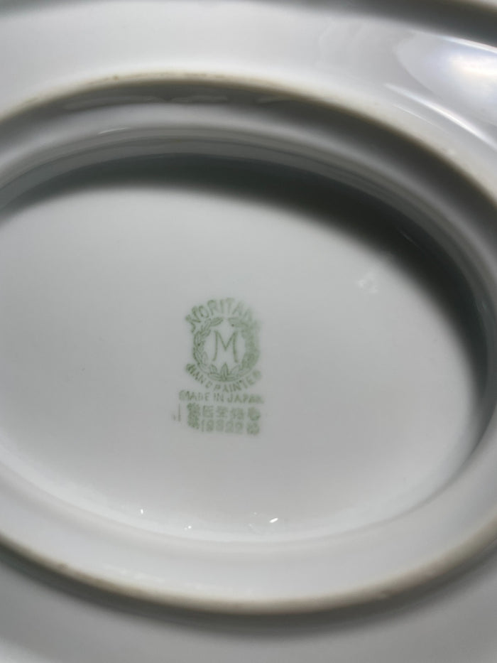 Noritake Azalea Gravy Boat with Attached Underplate4