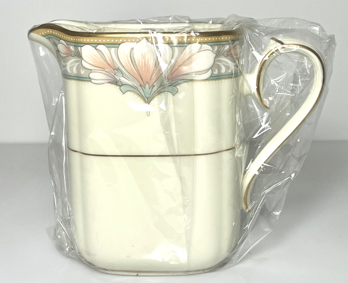 Noritake Barrymore Creamer 8 Ounce0