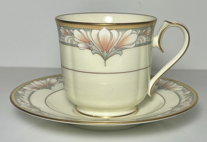 Noritake Barrymore Cup and Saucer Set0