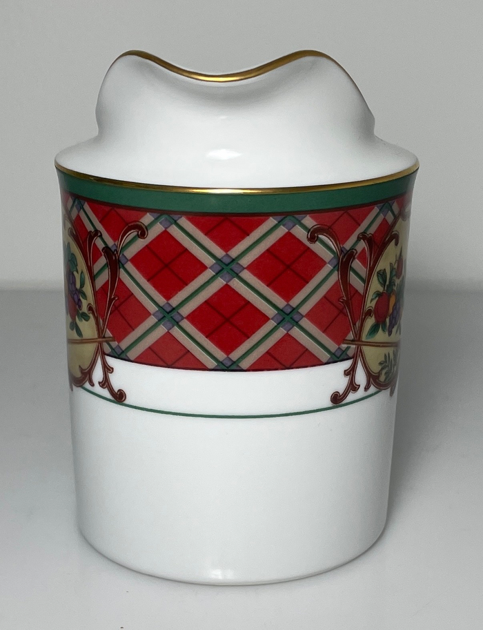 Noritake Royal Hunt Creamer 4 1/4"1