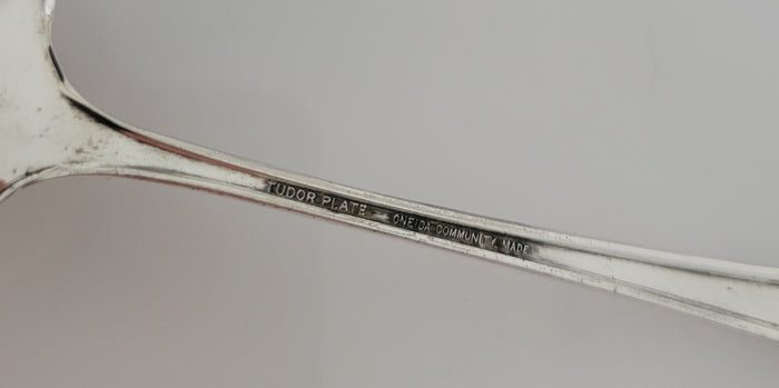 Oneida Algonquin Gravy Ladle 6 7/8" Silverplate2
