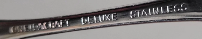 Oneida Chateau Deluxe Salad Fork 6 1/8"1
