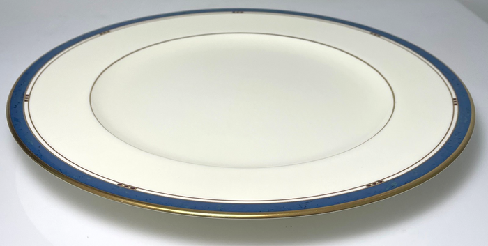 Pfaltzgraff Hampton Dinner Plate 10 3/4"1
