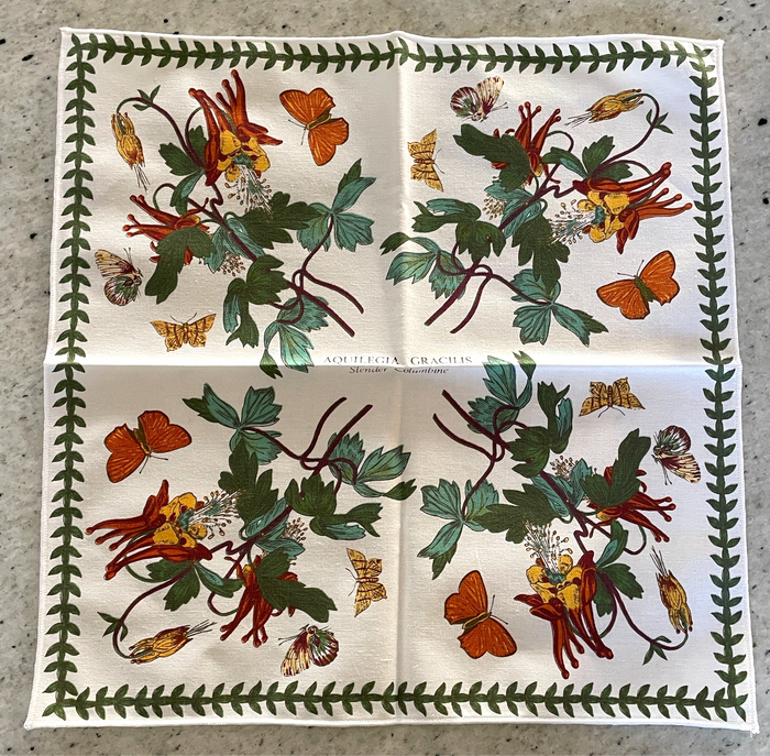 Portmeirion Botanic Garden Cloth Napkin Aquilegia Gracilis Columbine 15 1/2"0