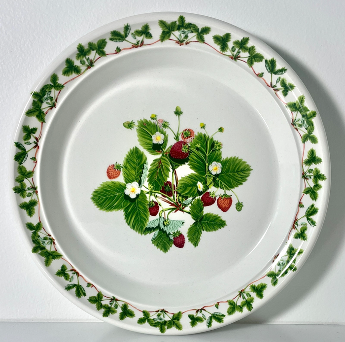 Portmeirion Summer Strawberries Salad Plate 8 1/2"0