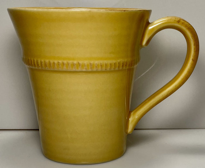 Pottery Barn Gabriella Gold Mug 4 1/2"1