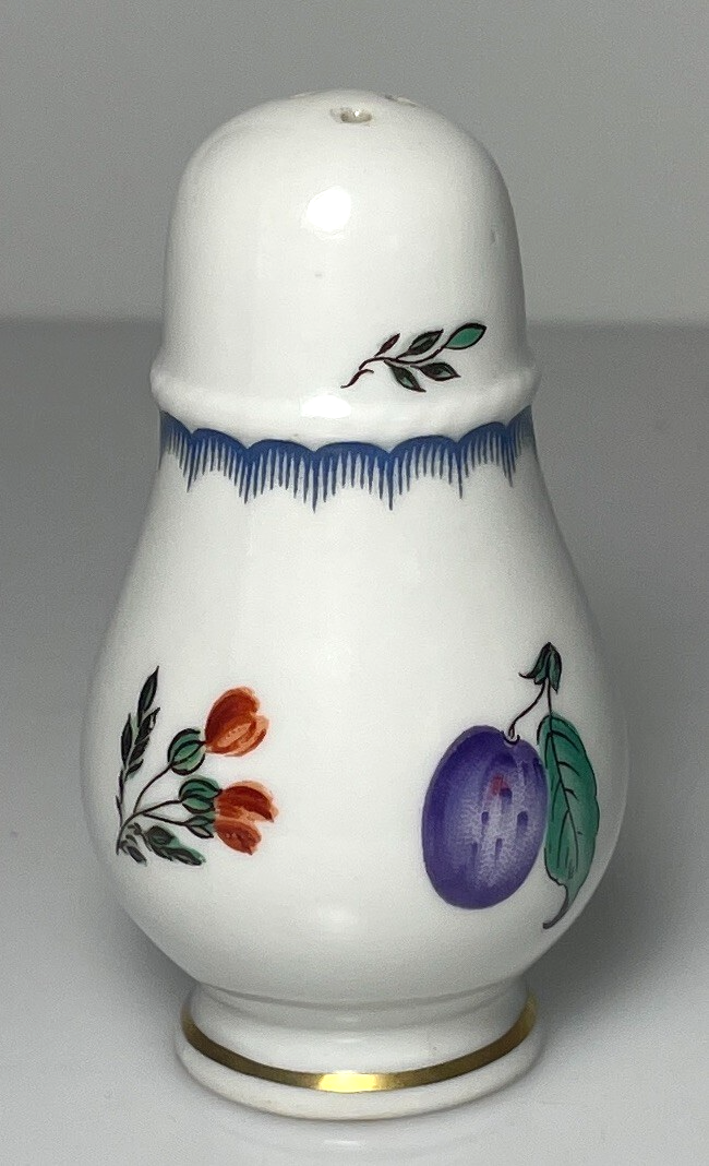 Richard Ginori Italian Fruits Antico Doccia 3 Hole Salt Shaker 3"0