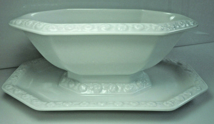 Rosenthal Maria White Gravy Boat and Attached Underplate0