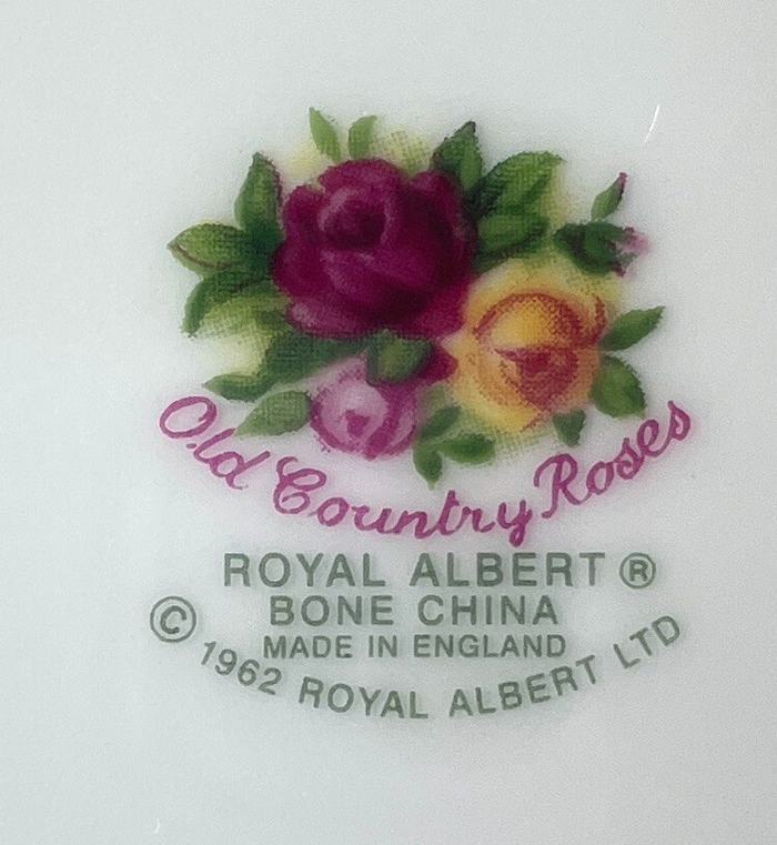 Royal Albert Old Country Roses Bread and Butter Plate 6 1/4"1