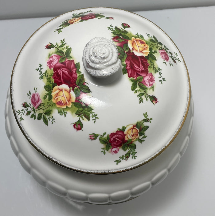 Royal Albert Old Country Roses Cookie Jar and Lid 11 1/2"2