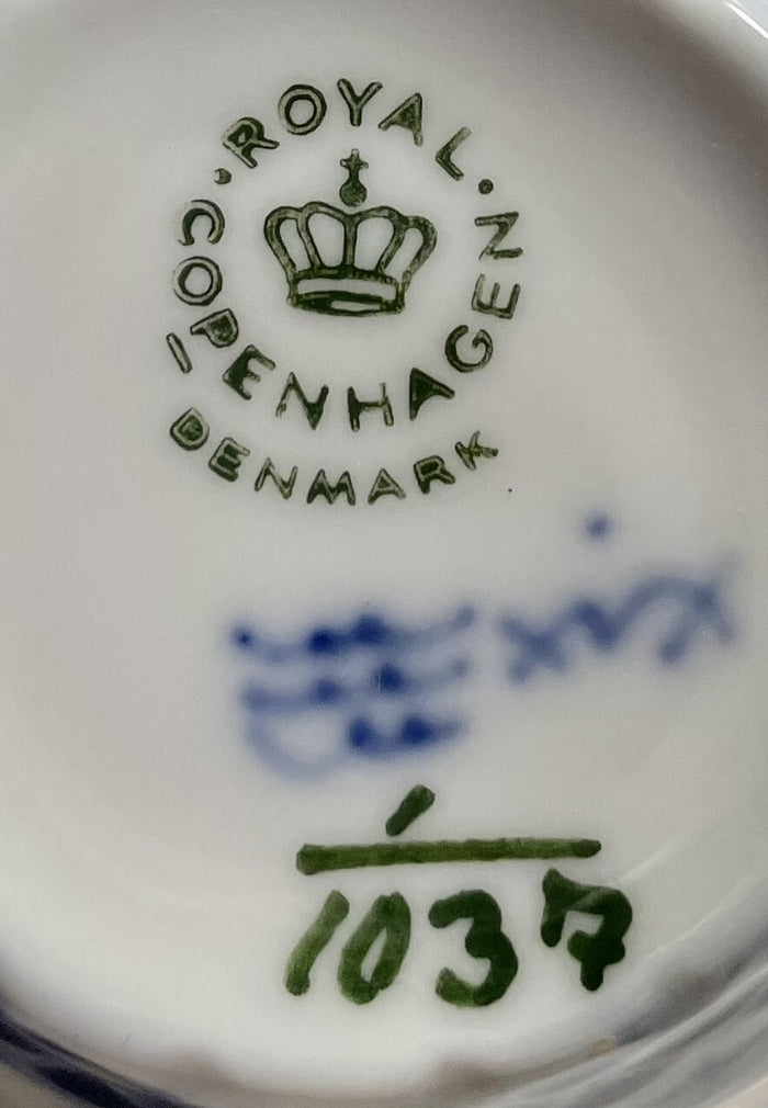 Royal Copenhagen Blue Fluted Full Lace No Trim Demitasse Cup 1037 Denmark 2 1/4"2