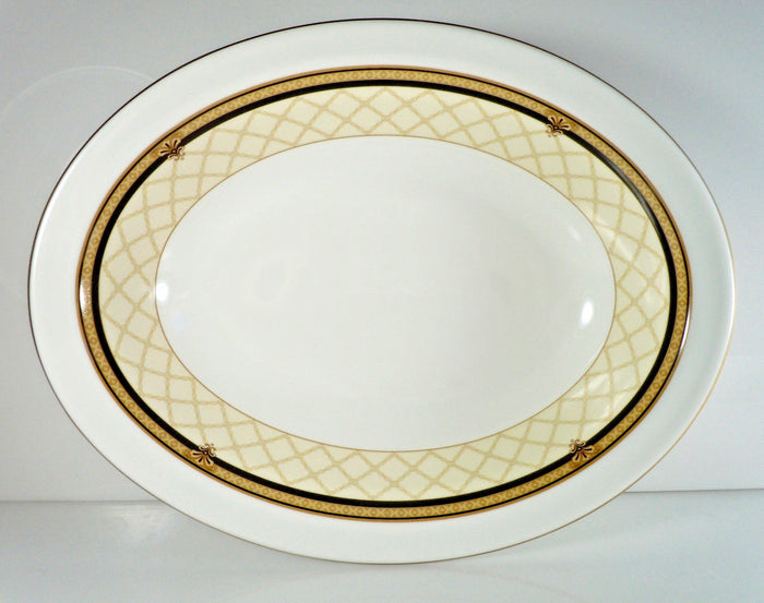 Royal Doulton Baroness Oval Vegetable Bowl 10 3/4" Bone China0