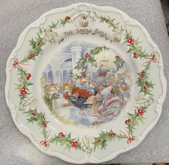 Royal Doulton Brambly Hedge The Snow Ball Salad Plate 8"0