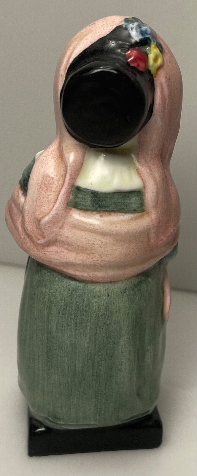 Royal Doulton Dickens Miniature Figurine Mrs Bardell 4 1/4"2