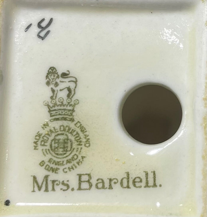 Royal Doulton Dickens Miniature Figurine Mrs Bardell 4 1/4"4