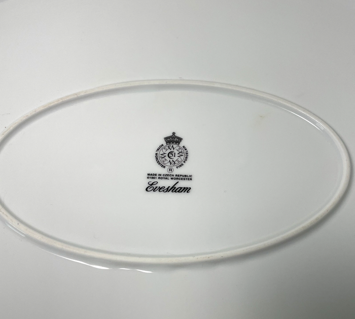 Royal Worcester Evesham Gold Oval Platter 15"4