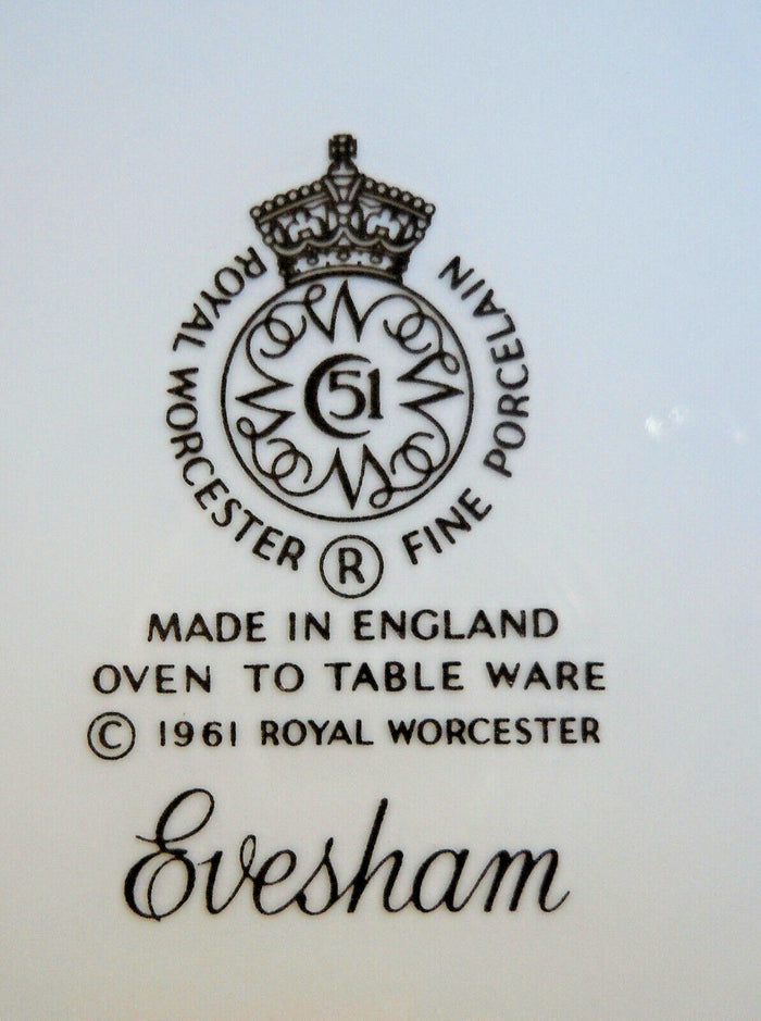 Royal Worcester Evesham Gold Salad Plate Pear Peach 8 1/4" England1