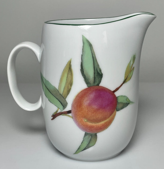 Royal Worcester Evesham Vale Creamer 4 1/8"0