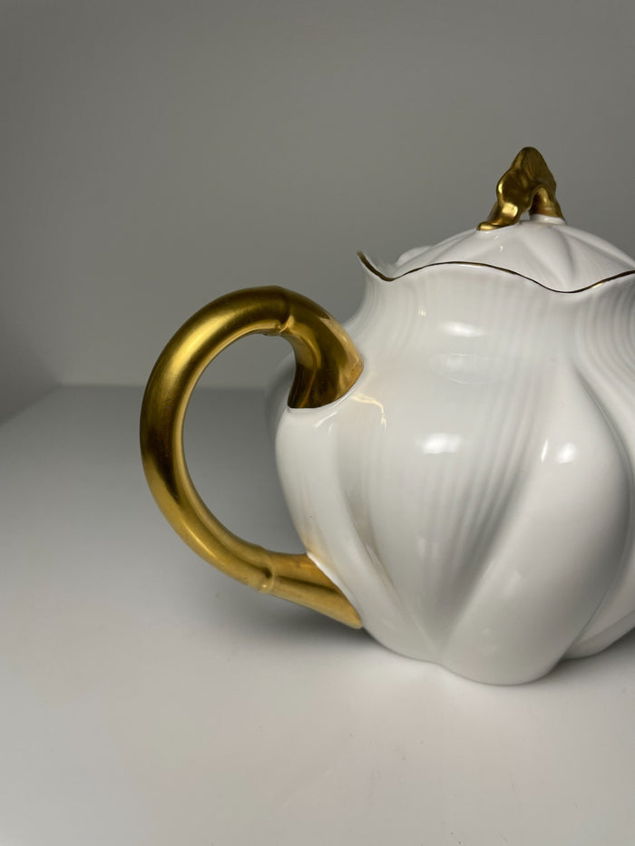 Shelley Regency Teapot and Lid 4 Cup 6 1/4"4