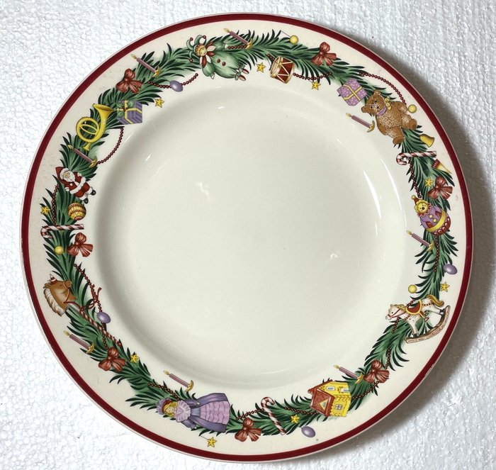 Spode Christmas Memories Dinner Plate 10 5/8"0