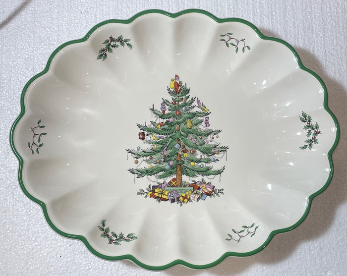 Spode Christmas Tree Oval Fluted Dish 15 1/4"0