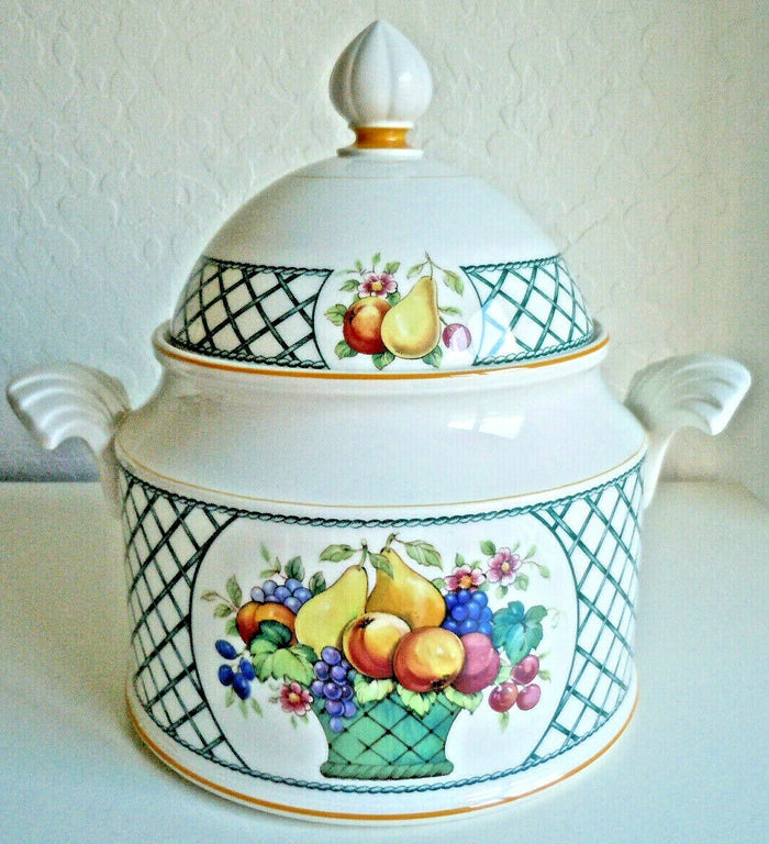 Villeroy and Boch Basket Tureen and Lid0