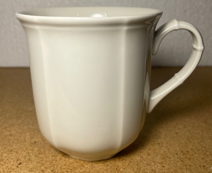 Villeroy & Boch Manoir Mug 3 1/2"0